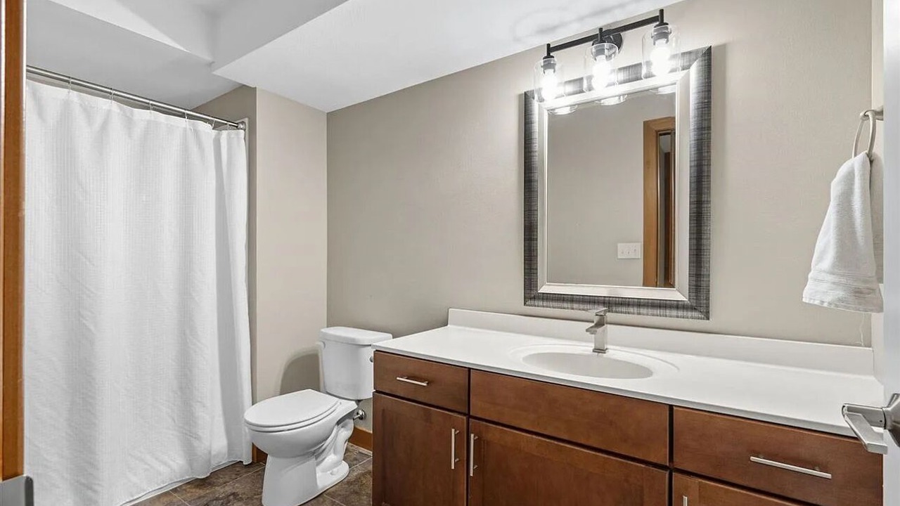 Photo of Bathroom in Mann