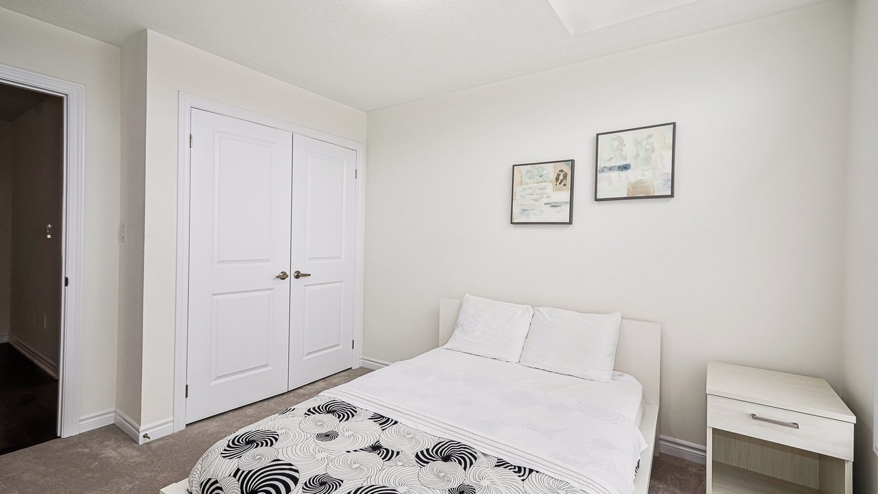 Photo of Bedroom in Wasaga Beach