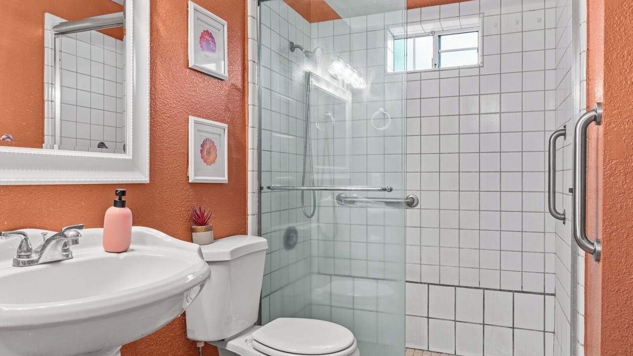 Photo of Bathroom in Arden-Arcade