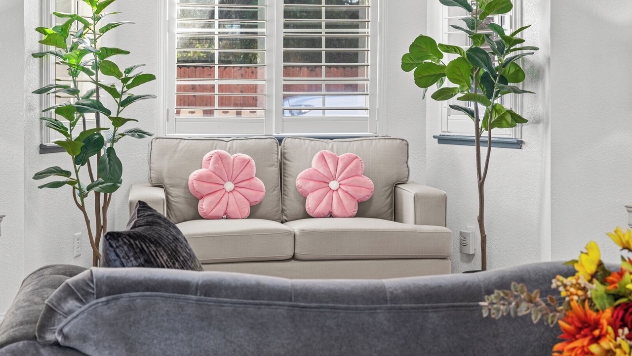 Photo of Livingroom in Arden-Arcade