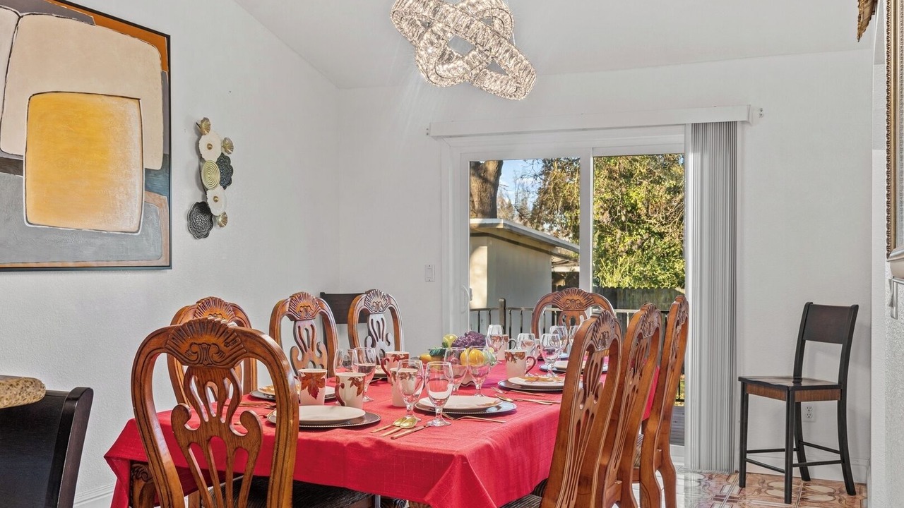 Photo of Others in Arden-Arcade