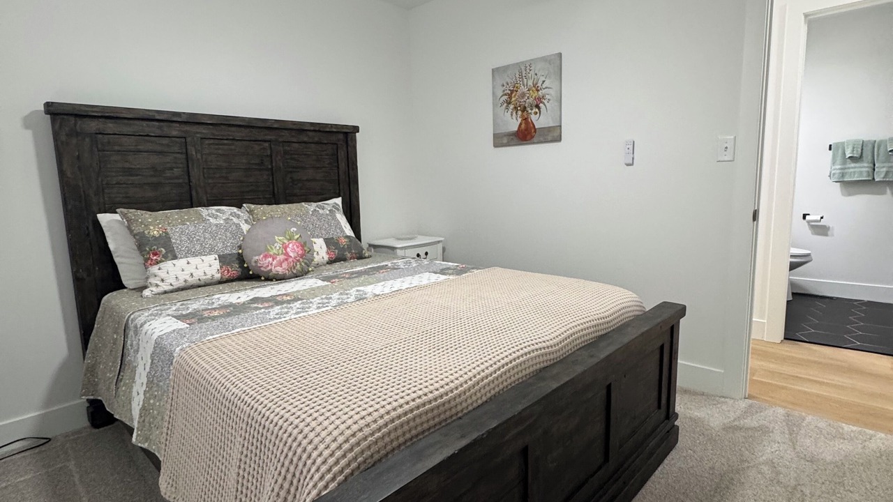 Photo of Bedroom in Grandview