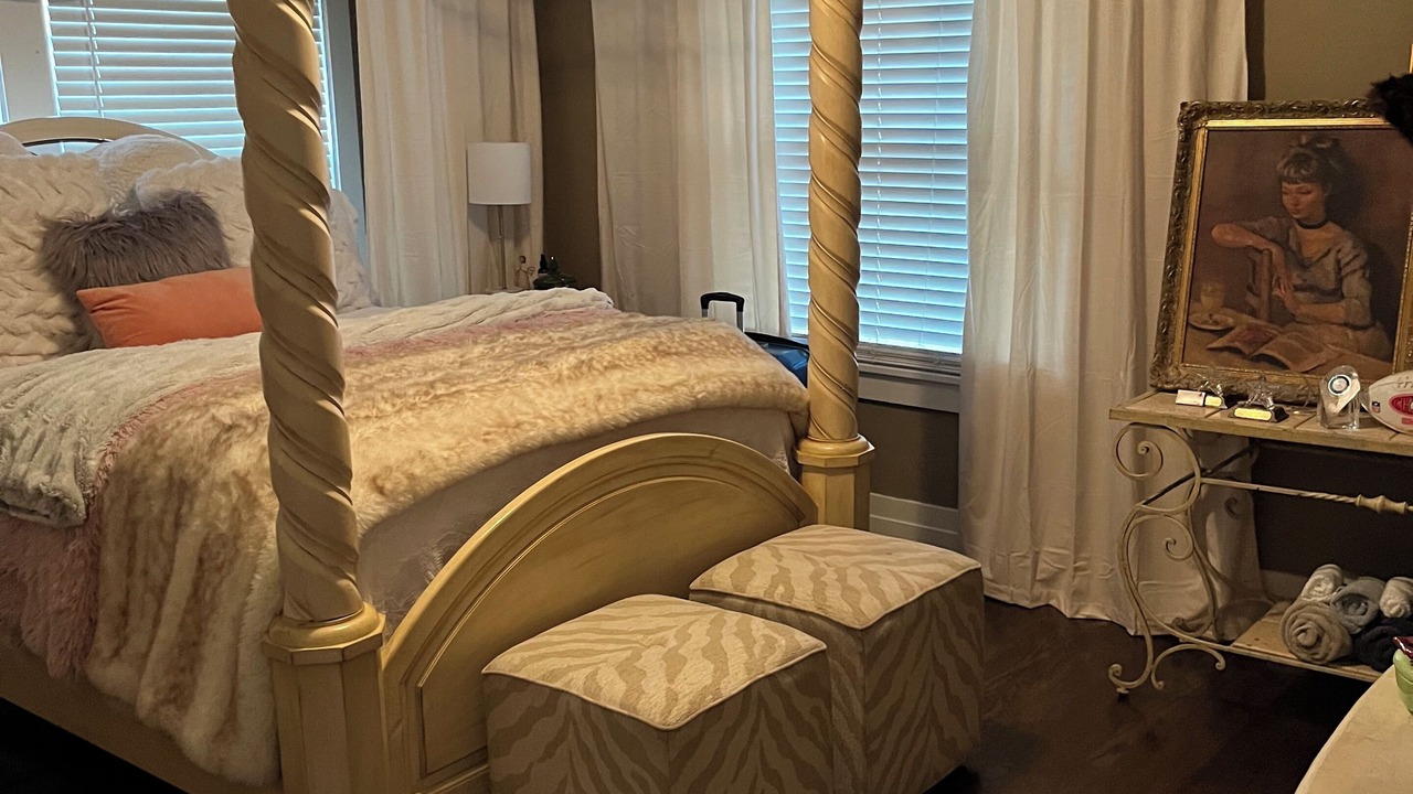 Photo of Bedroom in Wornall Homestead