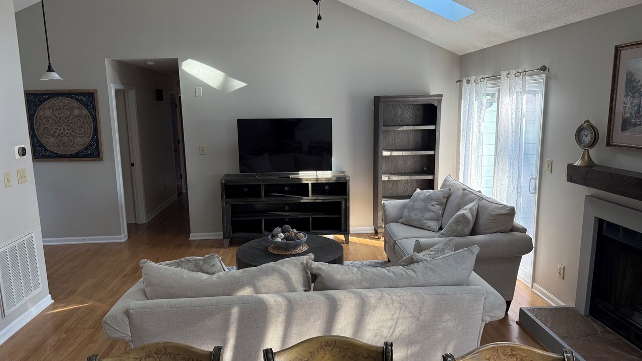 Photo of Livingroom in Carrboro