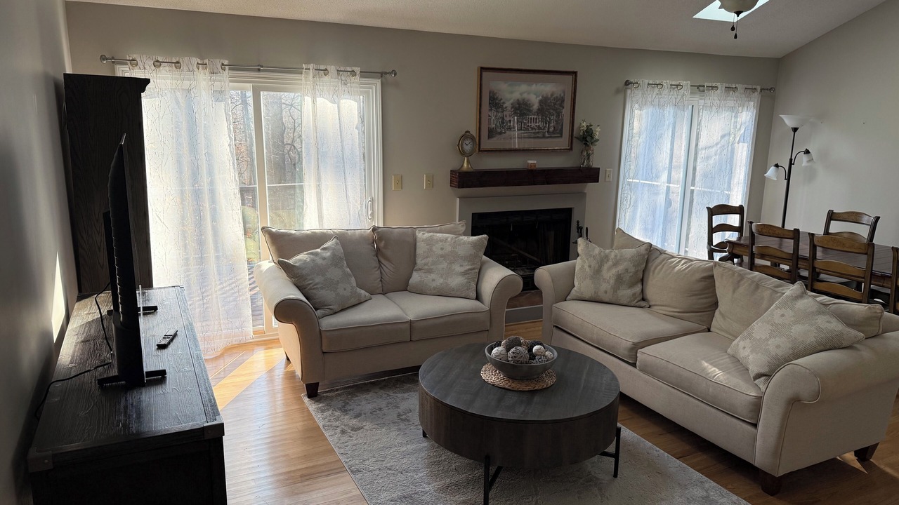 Photo of Livingroom in Carrboro