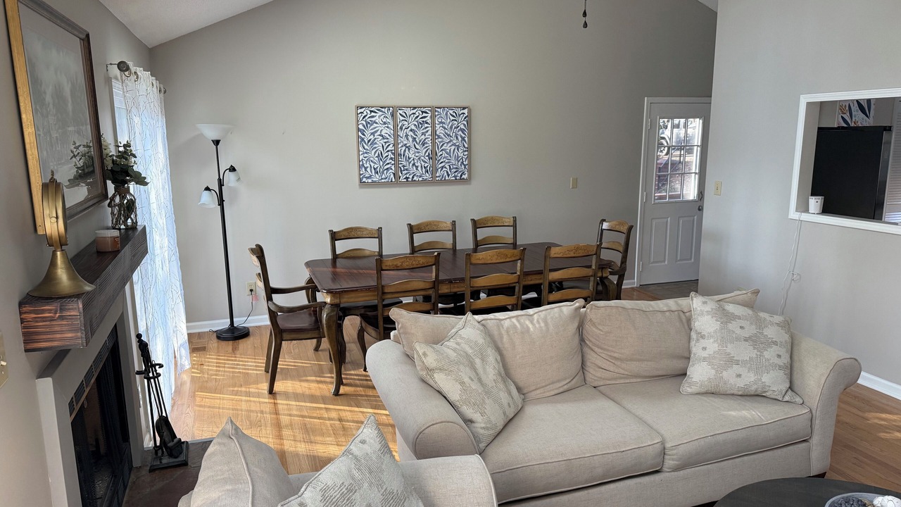 Photo of Livingroom in Carrboro
