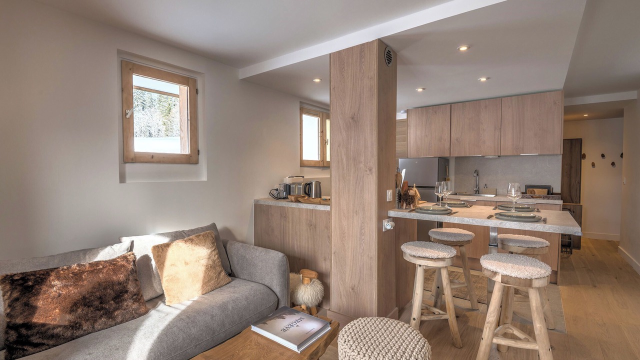 Photo of Livingroom in Demi-Quartier