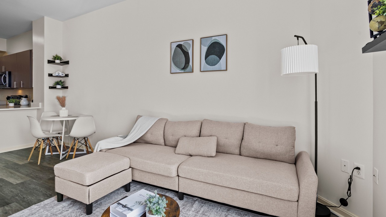 Photo of Livingroom in Shirlington