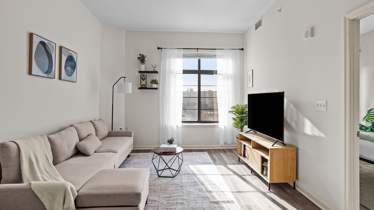 Photo of Livingroom in Shirlington