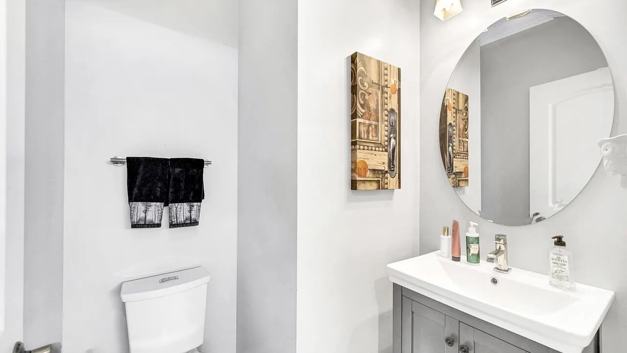 Photo of Bathroom in Garfield Ridge