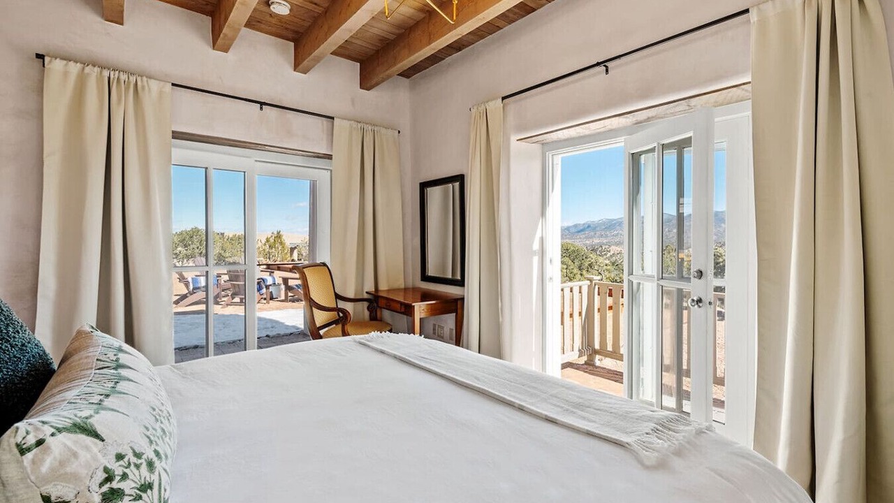 Photo of Bedroom in Tesuque Hills