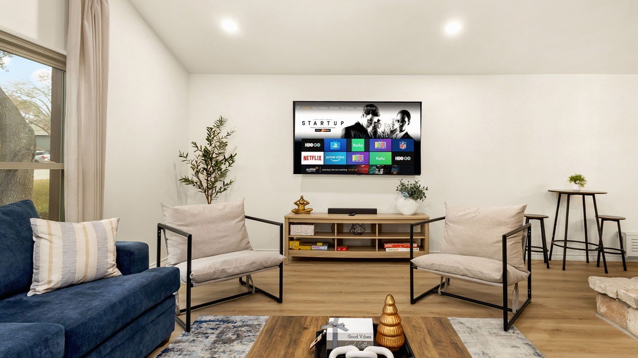 Photo of Livingroom in North Central Thousand Oaks