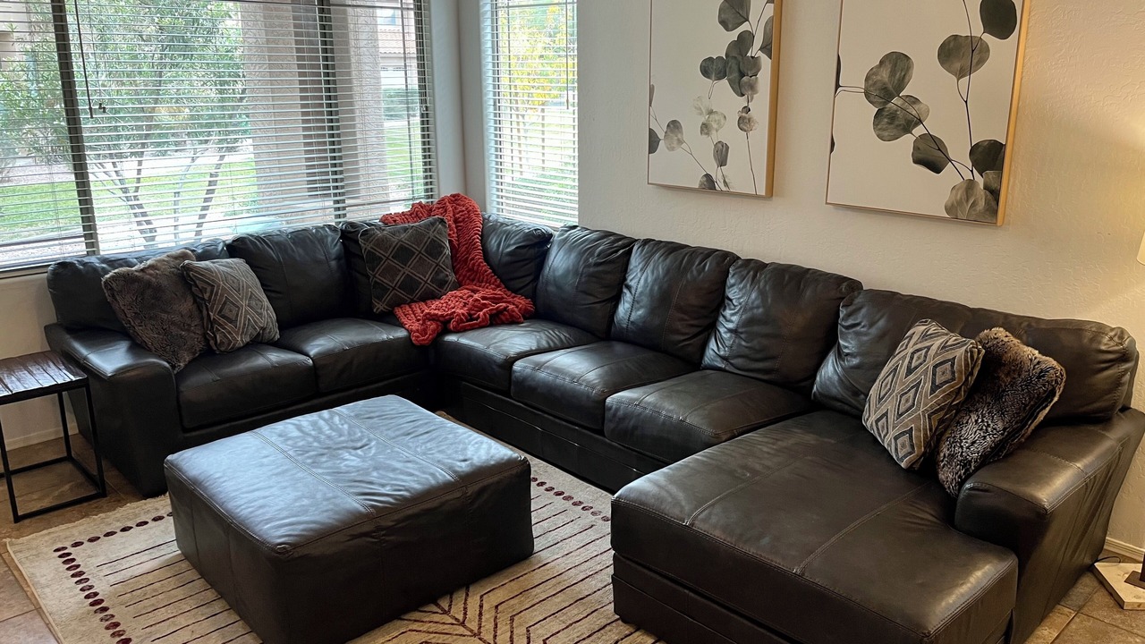 Photo of Livingroom in Alta Mesa