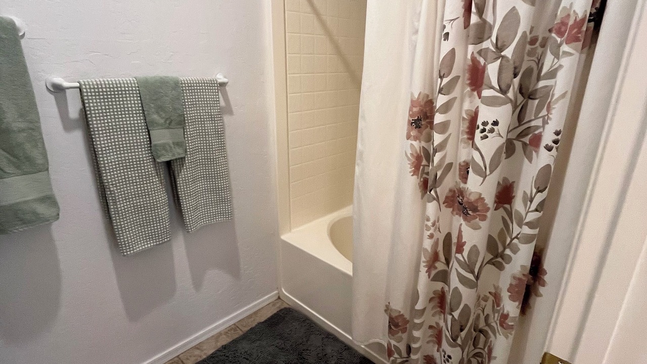 Photo of Bathroom in Alta Mesa