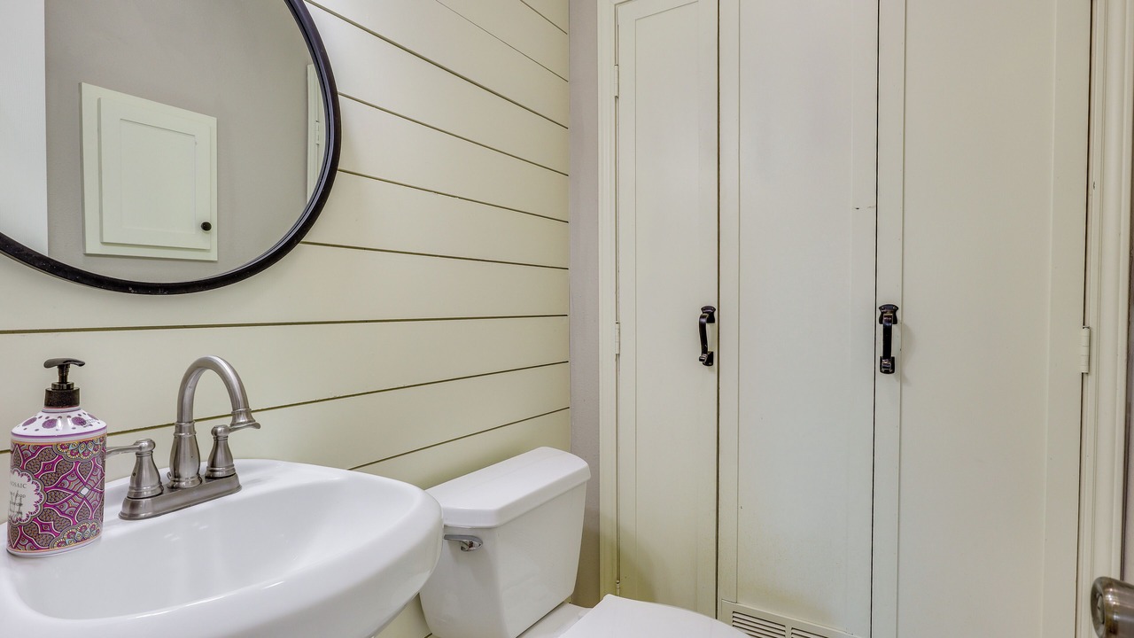 Photo of Bathroom in Tech Terrace