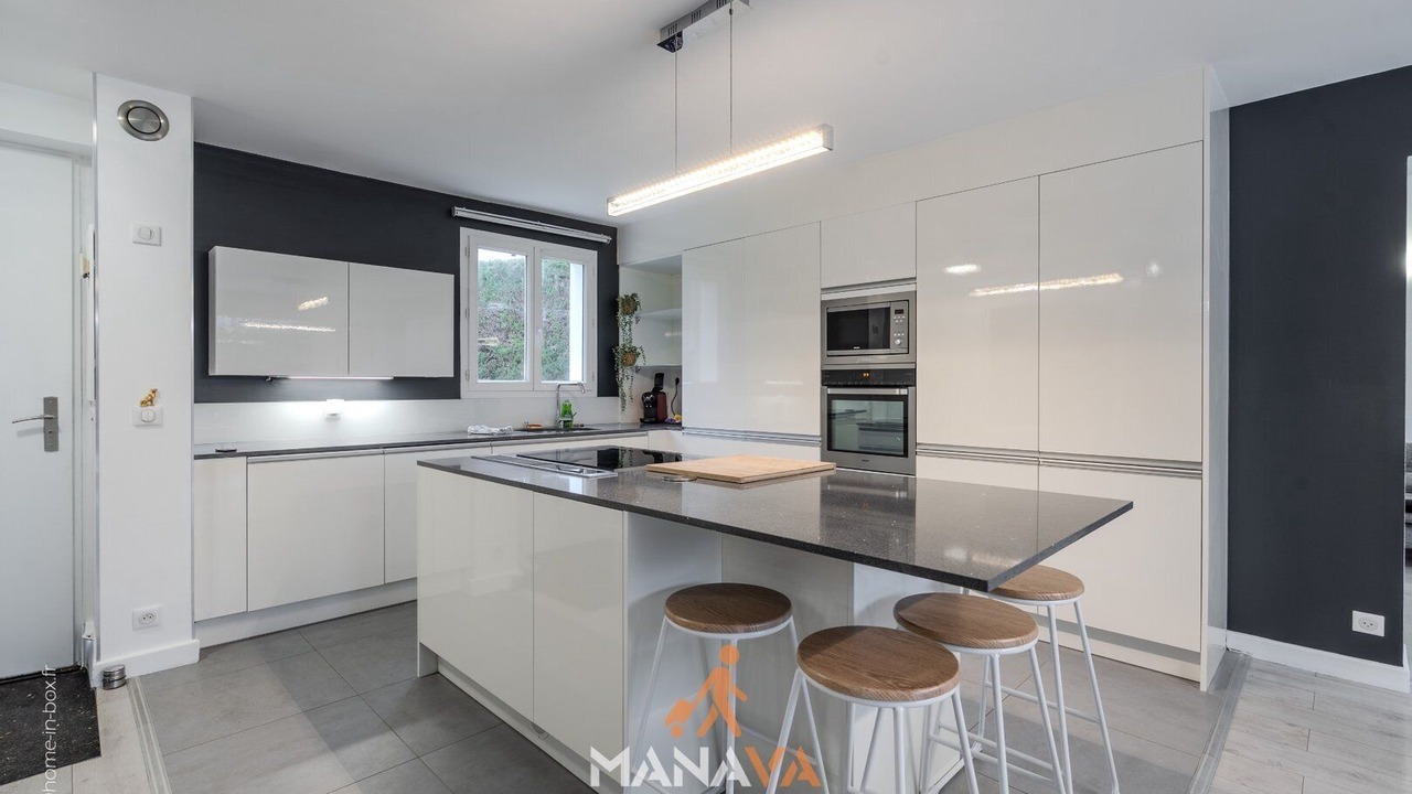 Photo of Kitchen in Saint-Germain-sur-Morin