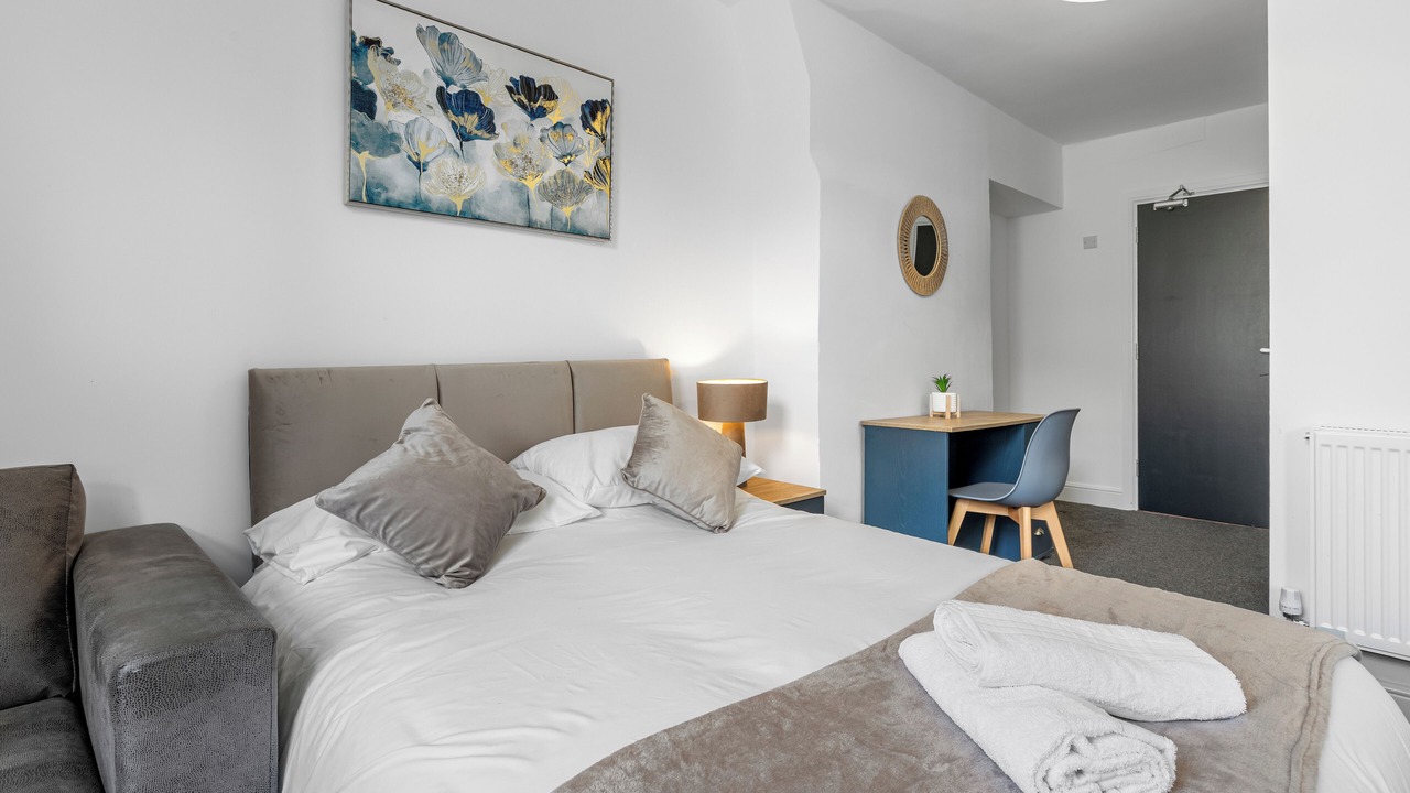 Photo of Bedroom in Birkenhead