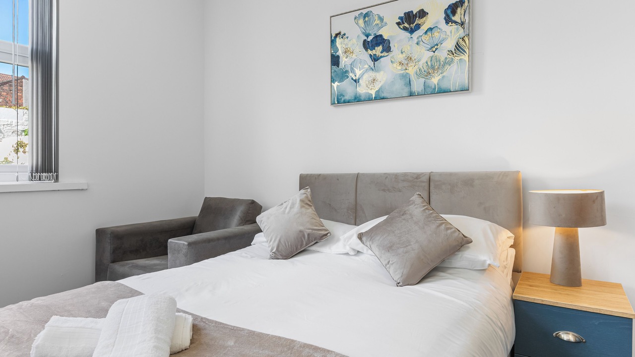 Photo of Bedroom in Birkenhead