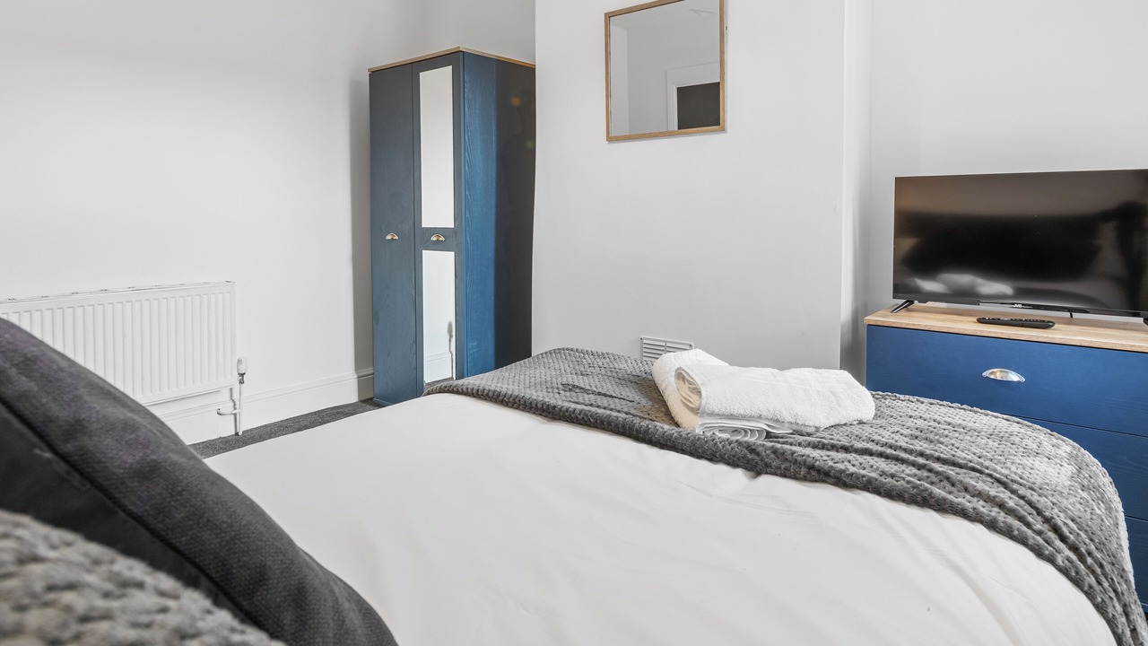 Photo of Bedroom in Birkenhead