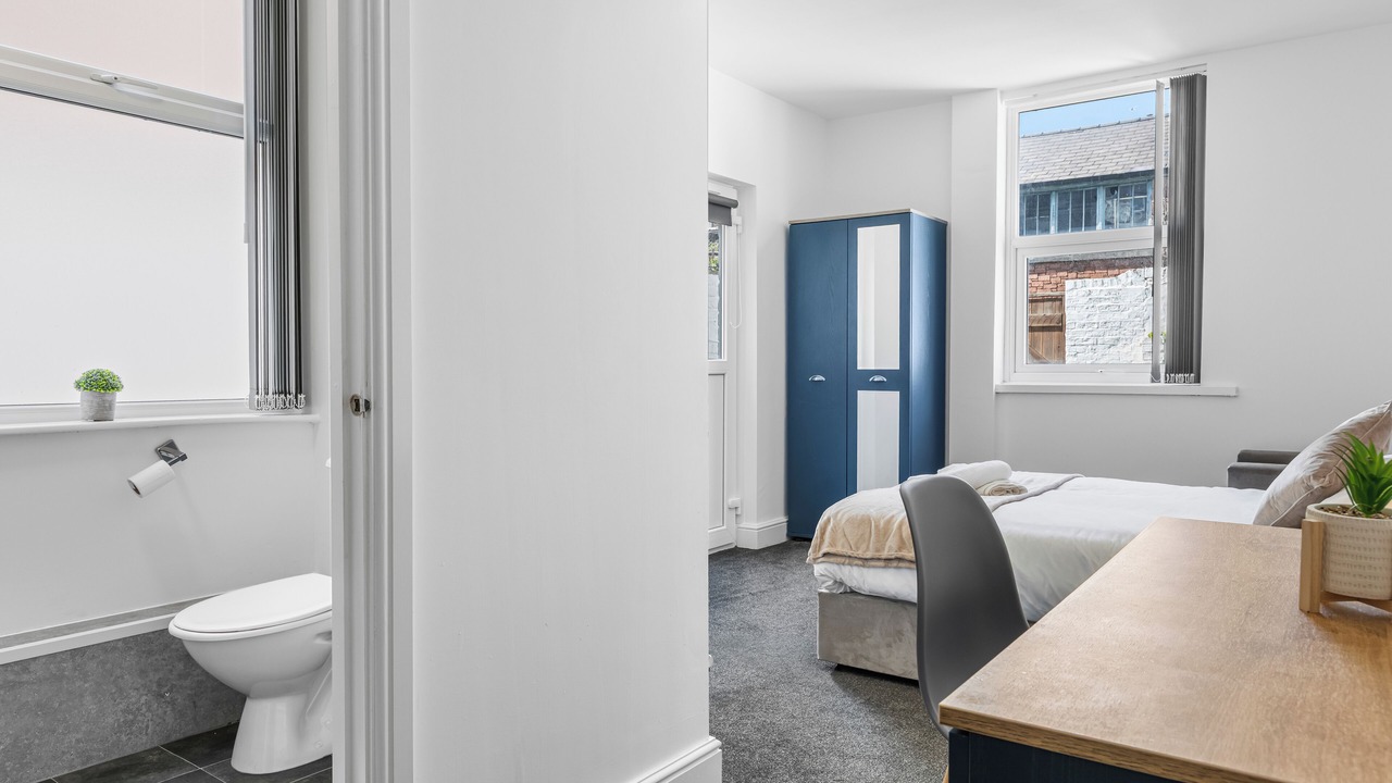 Photo of Bedroom in Birkenhead