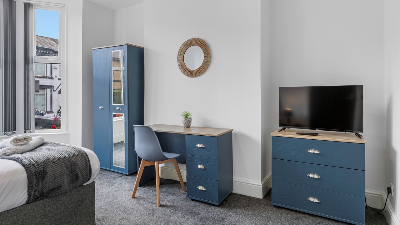 Photo of Bedroom in Birkenhead