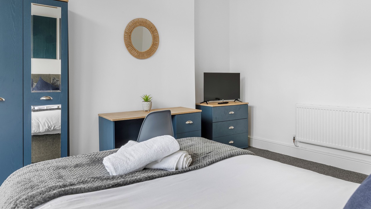 Photo of Bedroom in Birkenhead