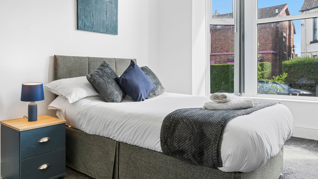 Photo of Bedroom in Birkenhead