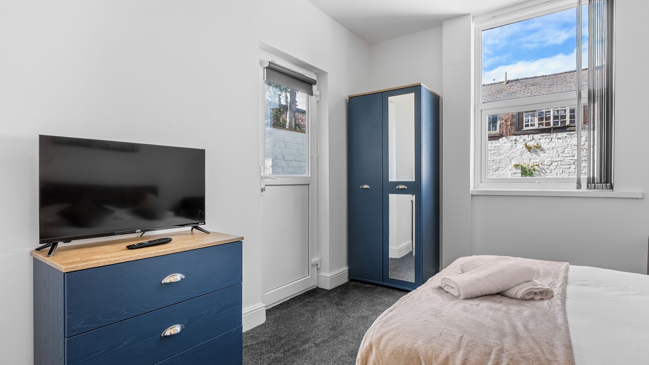Photo of Bedroom in Birkenhead