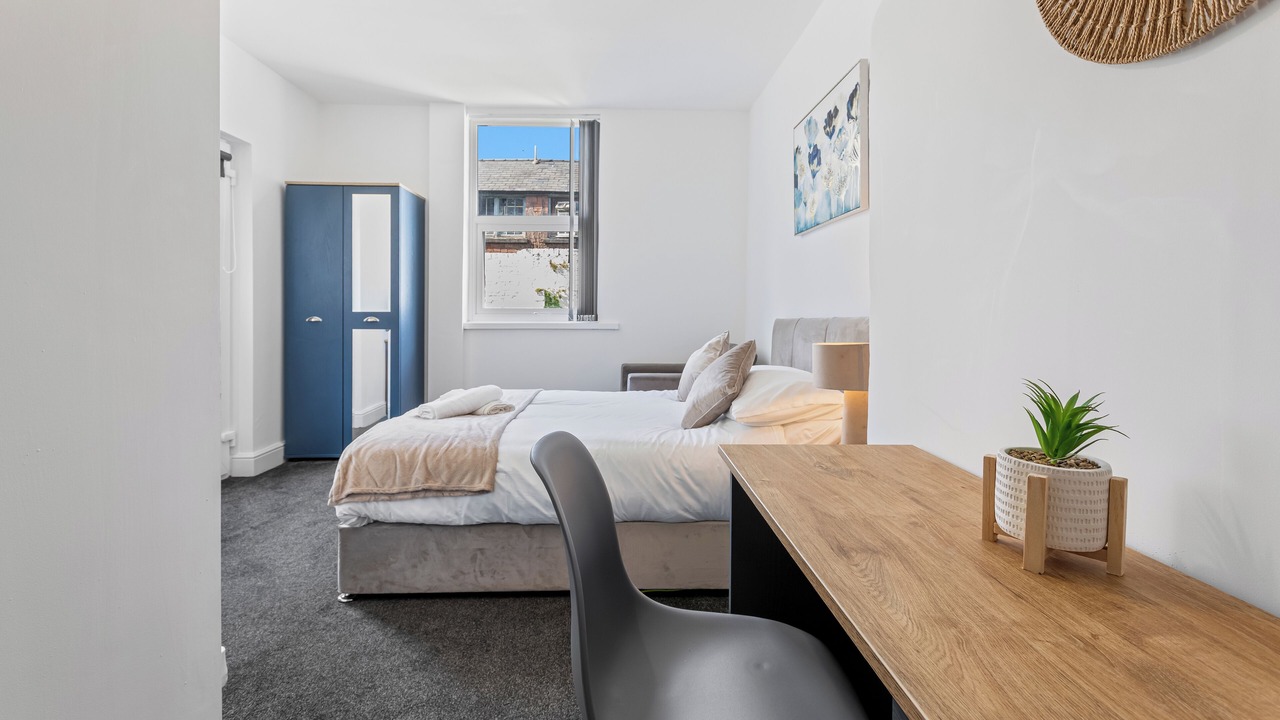 Photo of Bedroom in Birkenhead