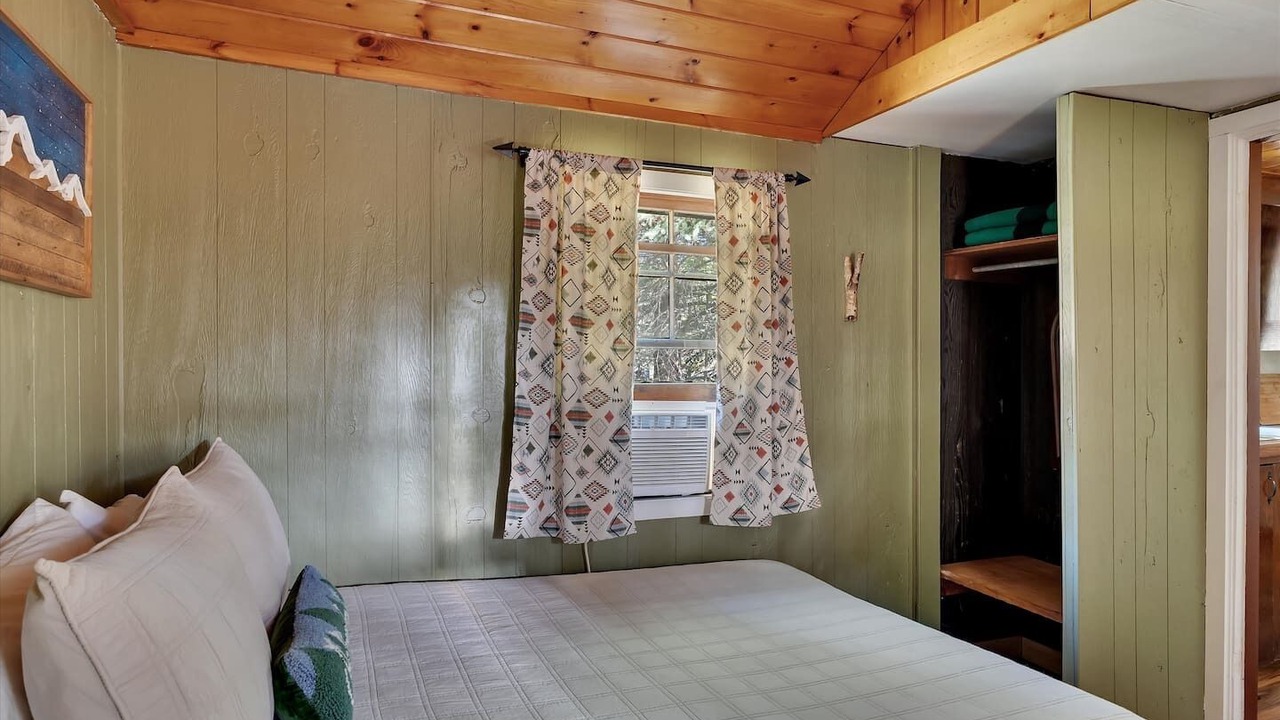 Photo of Bedroom in Lake Placid