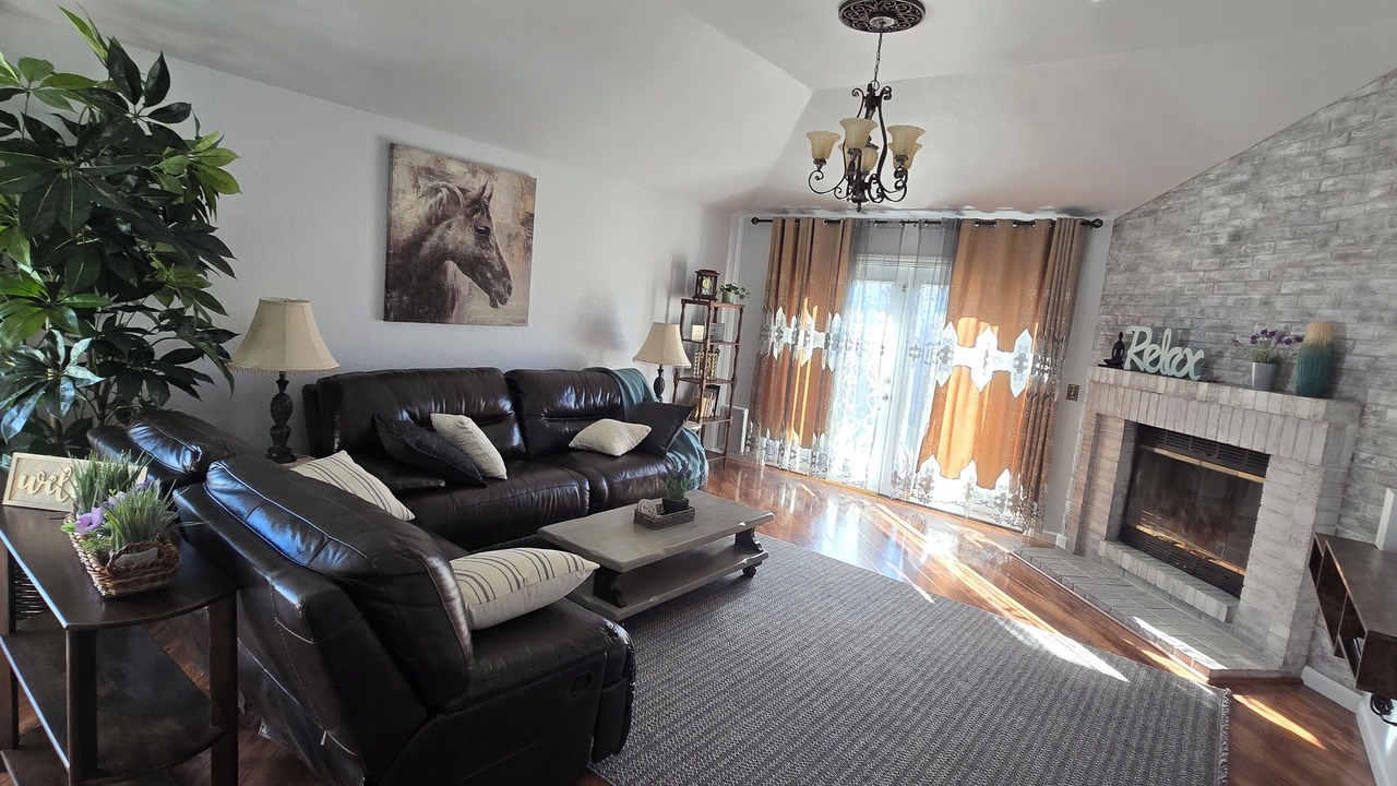 Photo of Livingroom in Antelope
