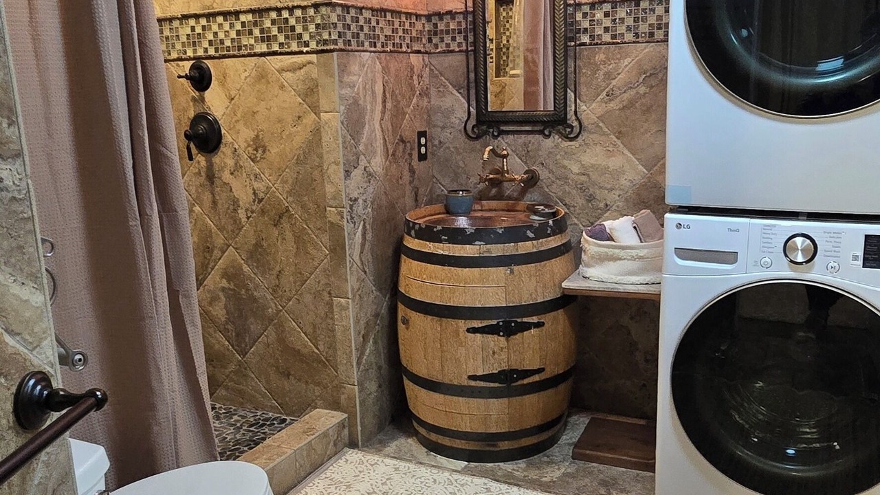 Photo of Bathroom in Antelope