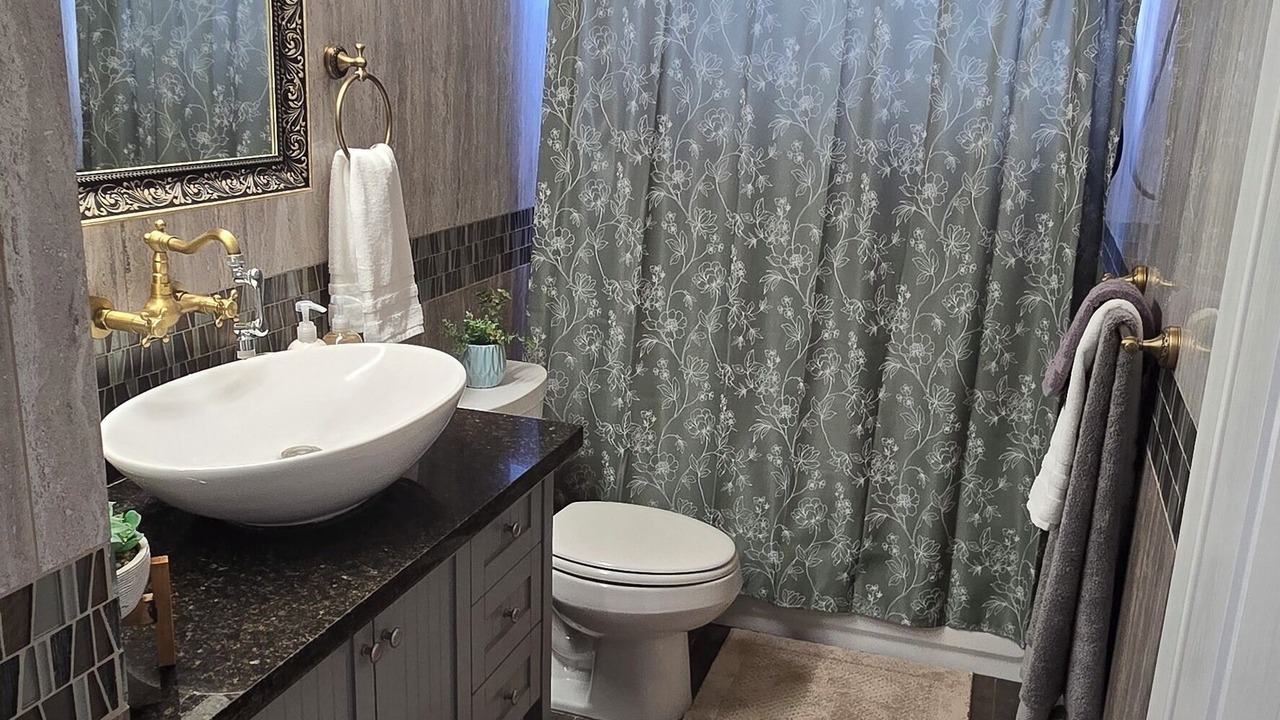 Photo of Bathroom in Antelope