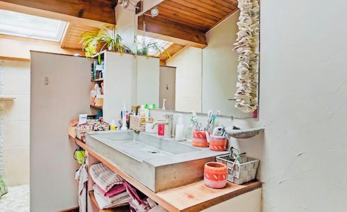 Photo of Bathroom in Sommieres