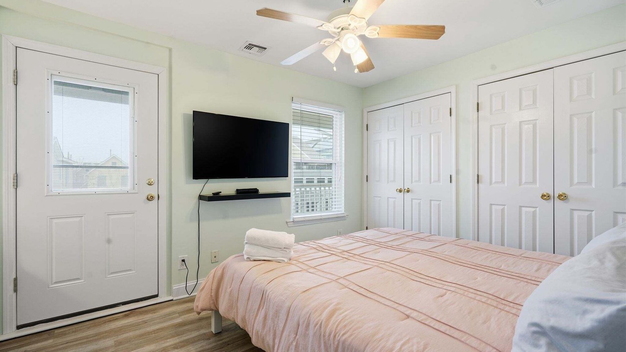 Photo of Others in Sea Bright