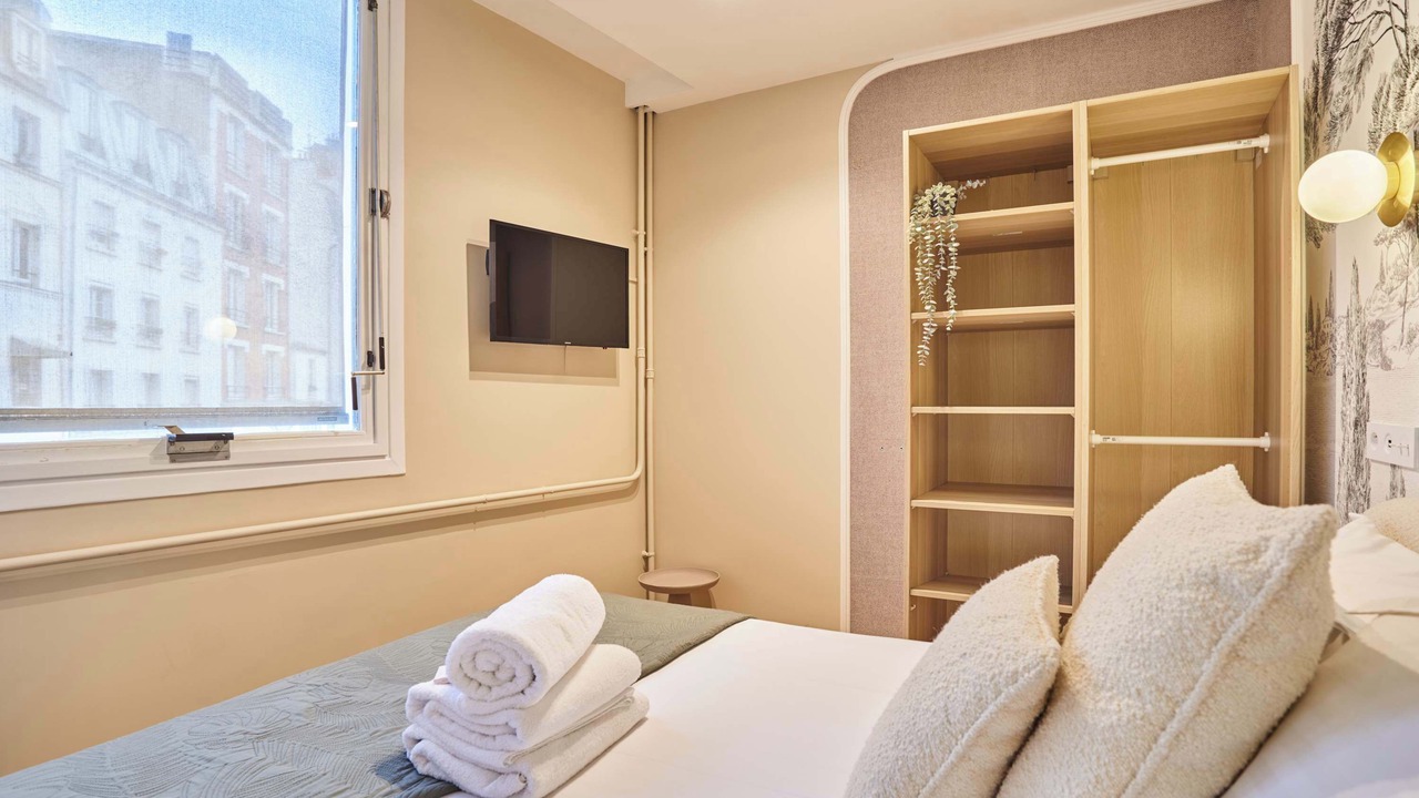 Photo of Bedroom in Montparnasse