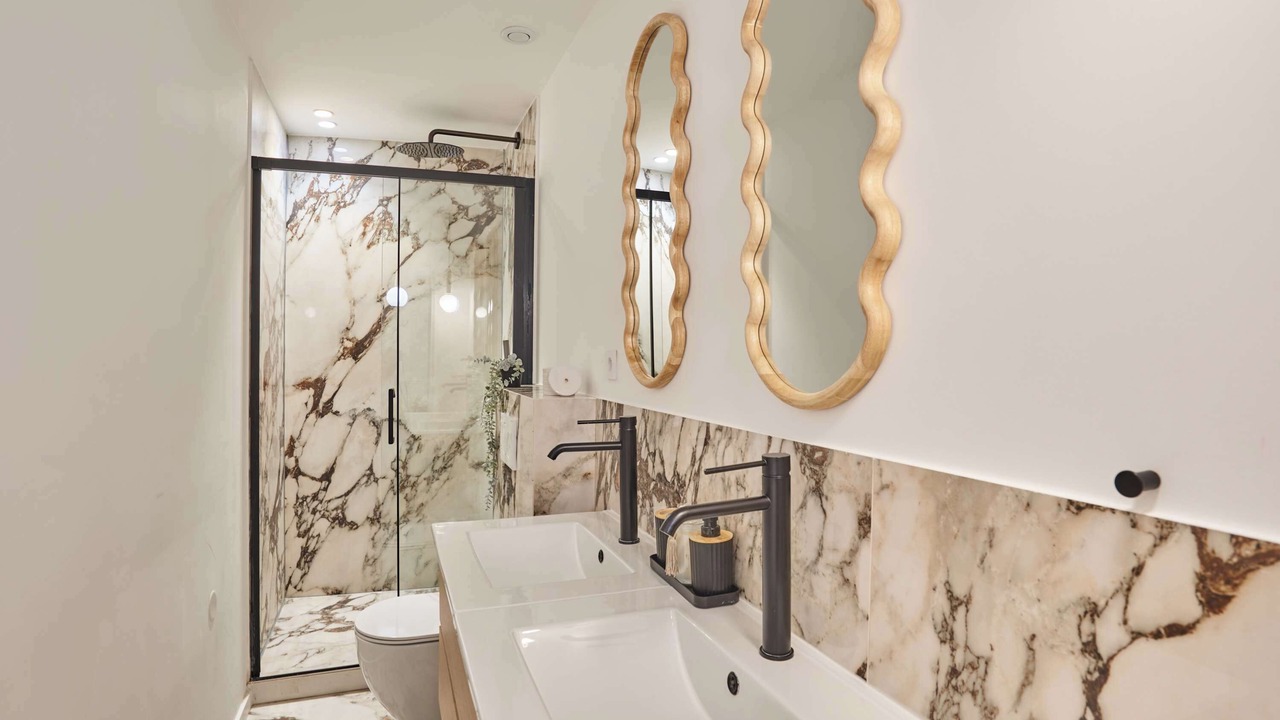 Photo of Bathroom in Montparnasse