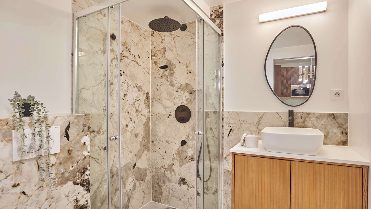 Photo of Bathroom in Montparnasse
