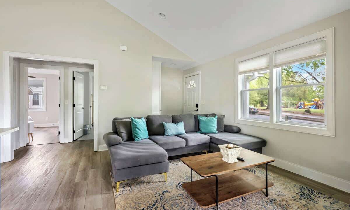 Photo of Livingroom in Southwest Raleigh