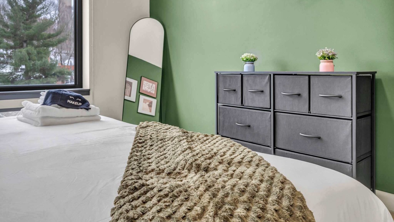 Photo of Bedroom in University Circle