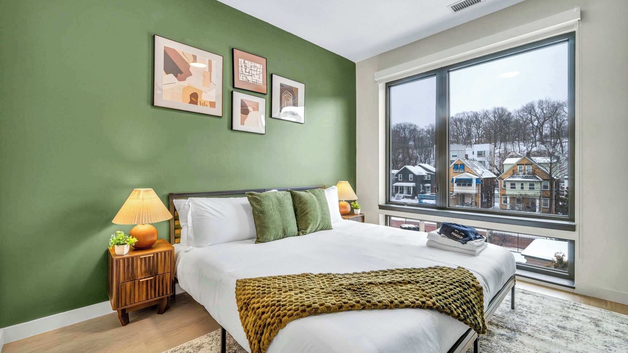 Photo of Bedroom in University Circle