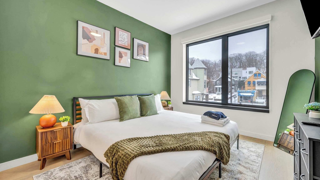 Photo of Bedroom in University Circle