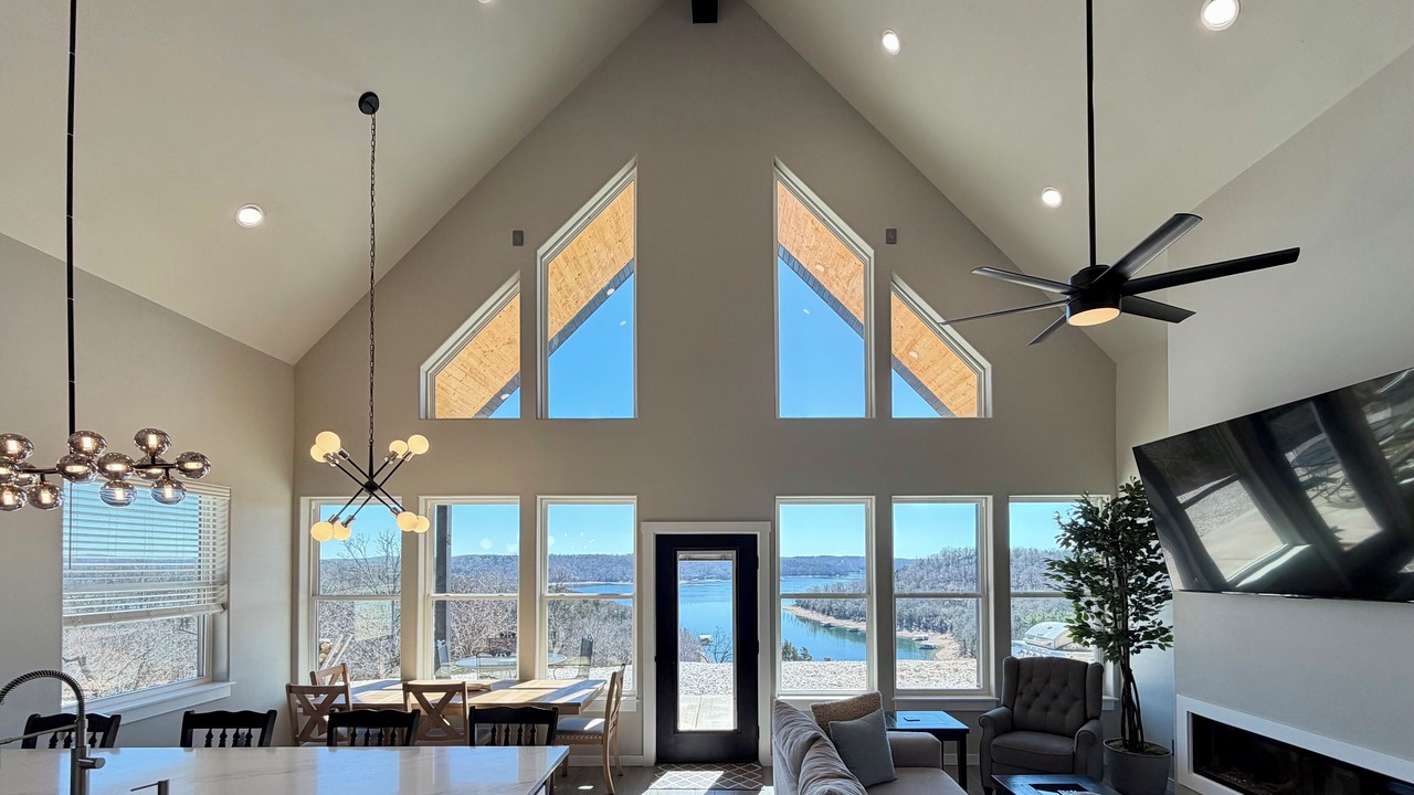 Photo of Livingroom in Garfield