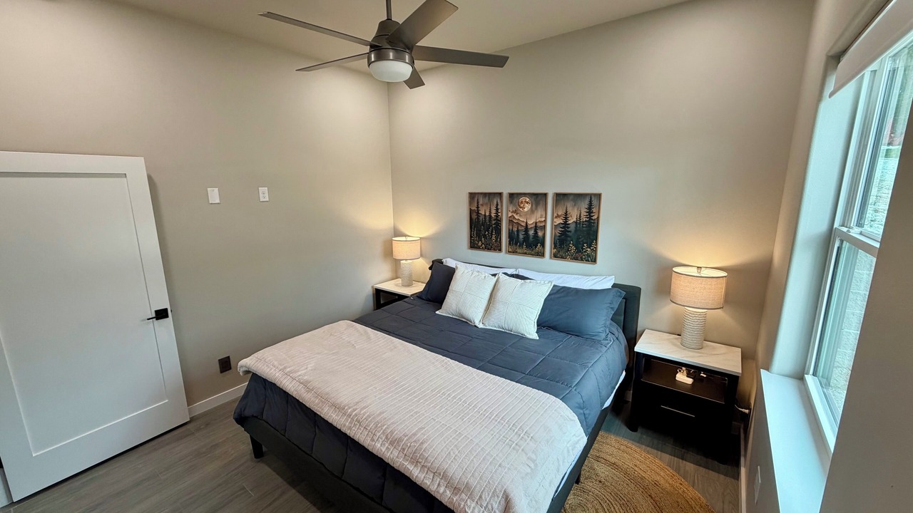 Photo of Bedroom in Garfield