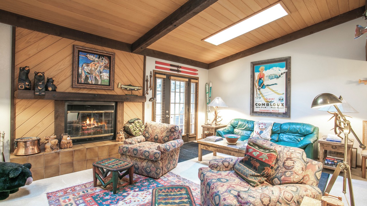 Photo of Livingroom in Intermountain