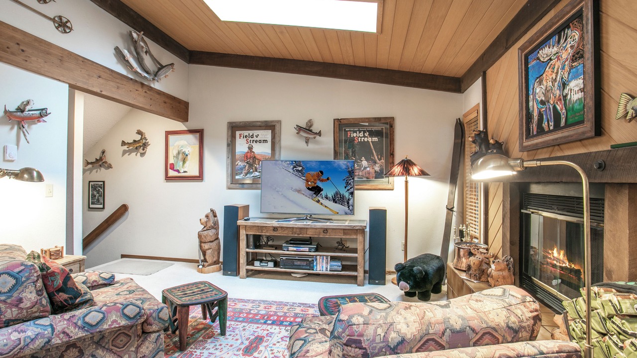Photo of Livingroom in Intermountain