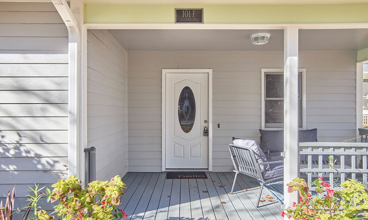 Photo of Patio Balcony in Carrboro