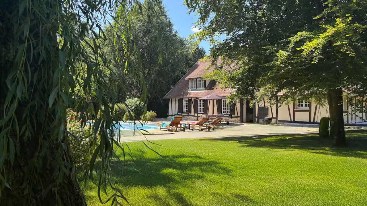 Photo of Outdoor in Sylvains-les-Moulins