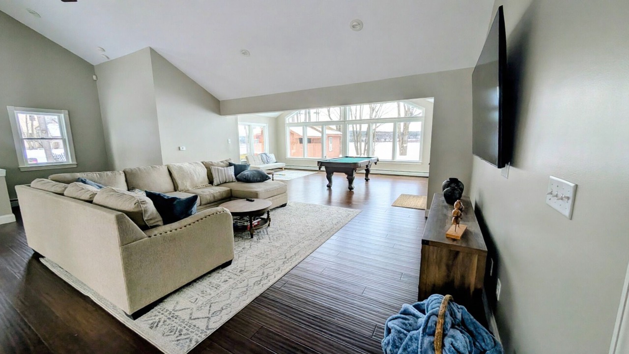 Photo of Livingroom in Mayfield