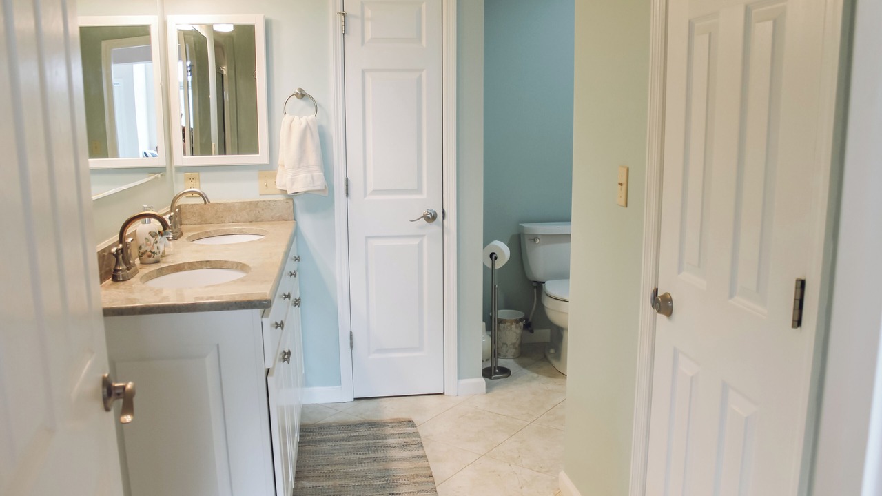 Photo of Bathroom in Stuart